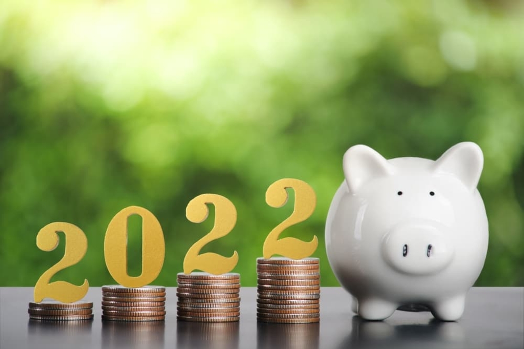 9 Financial Tips That’ll Save You Money in 2022 image